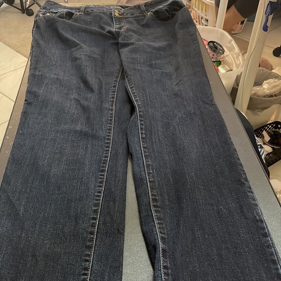 Ashley Stewart Brand Womens plus denim Sz 18T - Picture 2 of 5